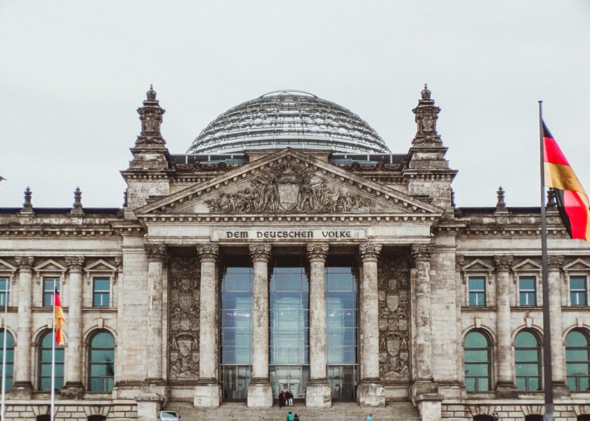 pexels-stuthnagyniki-1128416